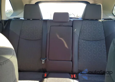 2021 Toyota Rav4 Xle z USA, uszkodzony, nr VIN 2T3W1RFV9MW146087